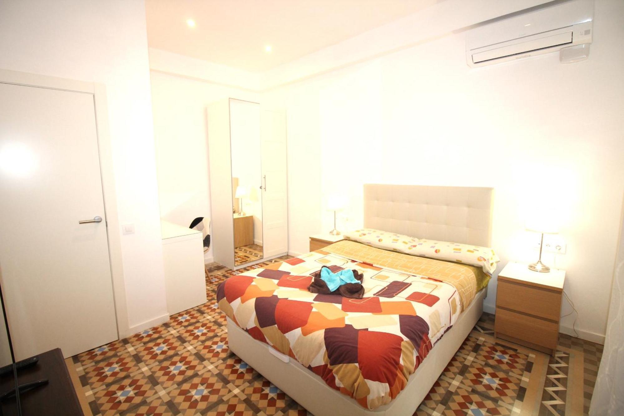 Rooms Balmes Барселона Экстерьер фото
