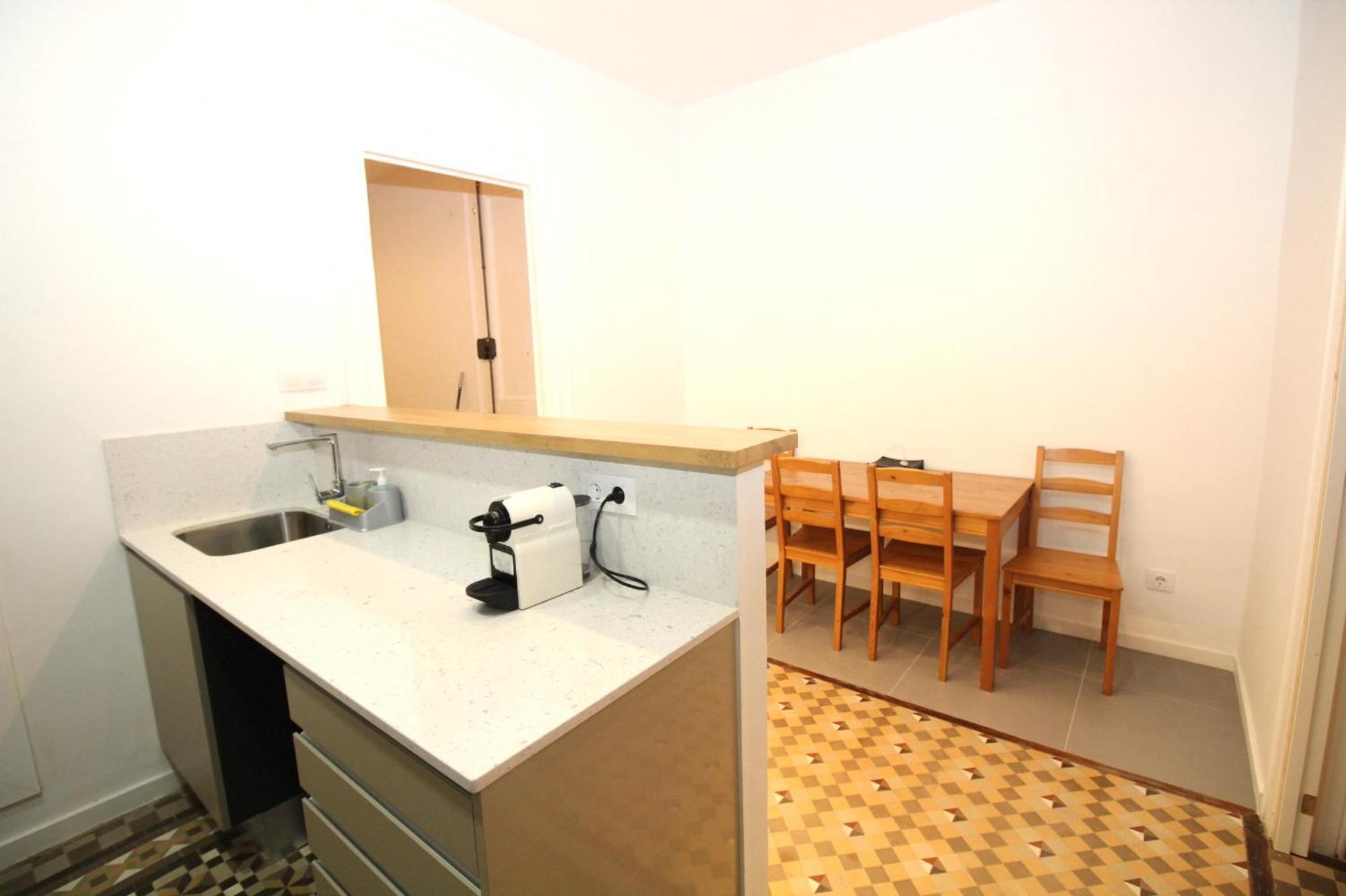 Rooms Balmes Барселона Экстерьер фото
