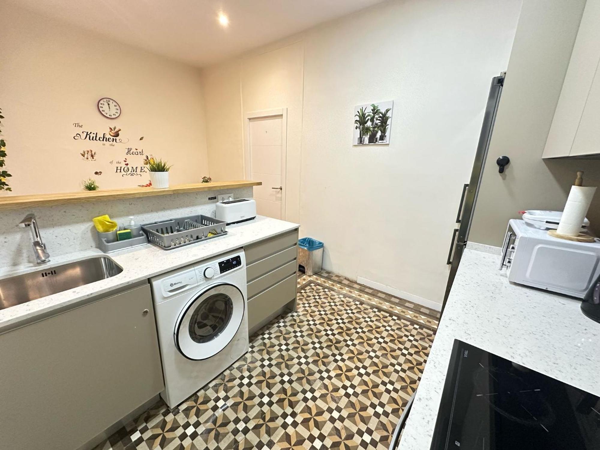 Rooms Balmes Барселона Экстерьер фото